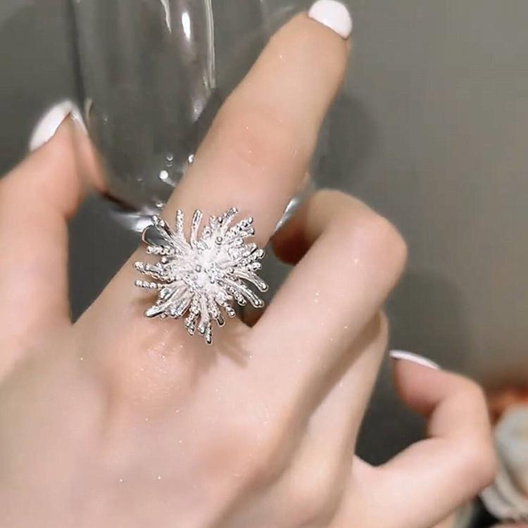 3D Fireworks Design Adjustable Women s Fashion Ring - Creative Open Index Finger Accessory. Adjustable Open-Ended