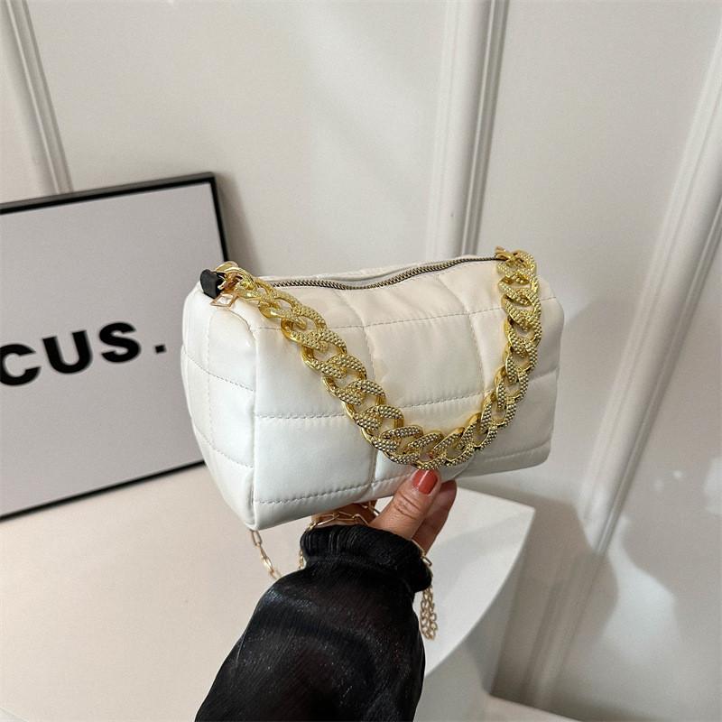 Fashionable Spring New Small Square Bag Chic Womens Handbag Versatile Pu Design