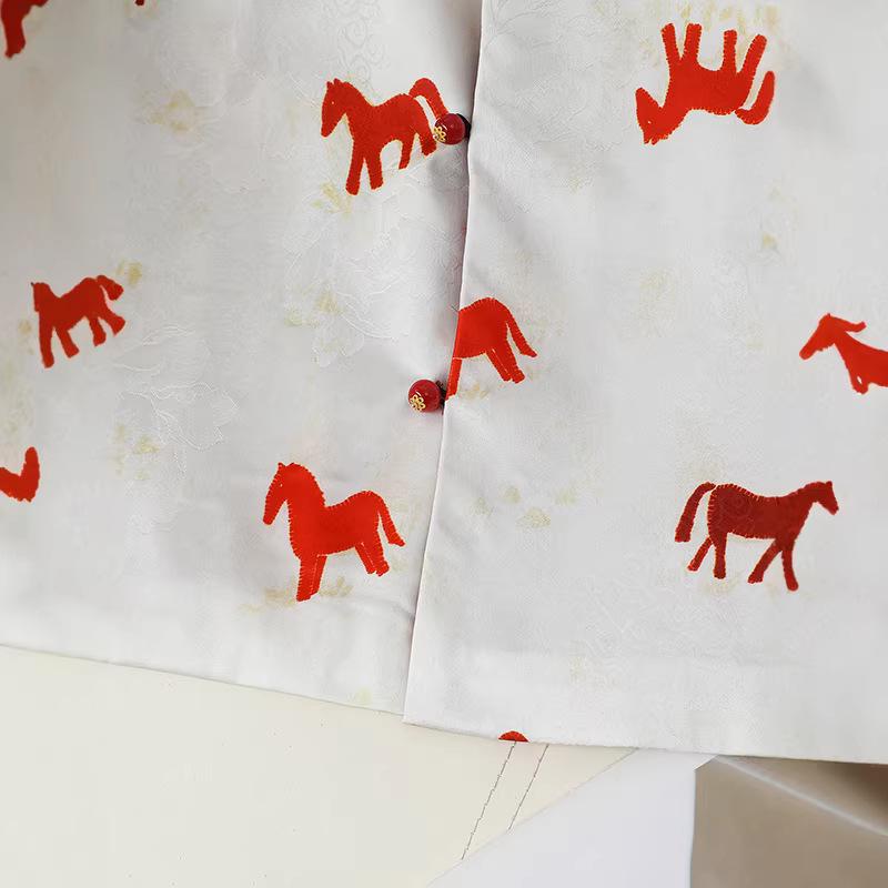 Women's Retro Jacquard Vest: Stand Collar, Horse Pattern, Frog Button, Elegant Cape, Chinese Style, Single-Breasted Cardigan.