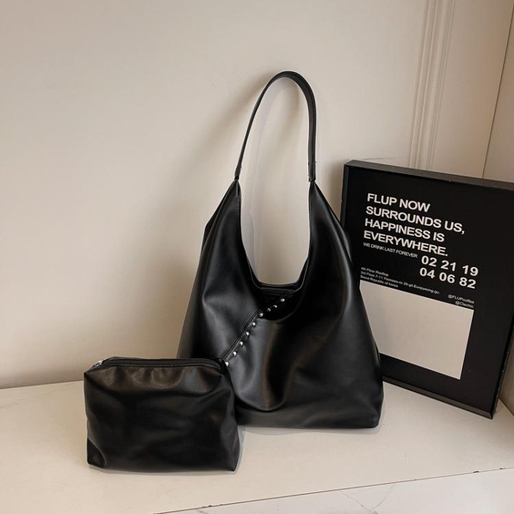 Women's Large Capacity Retro Frosted Shoulder Bag, 2023 Autumn/Winter Collection – Versatile Mother-Child Bucket Style