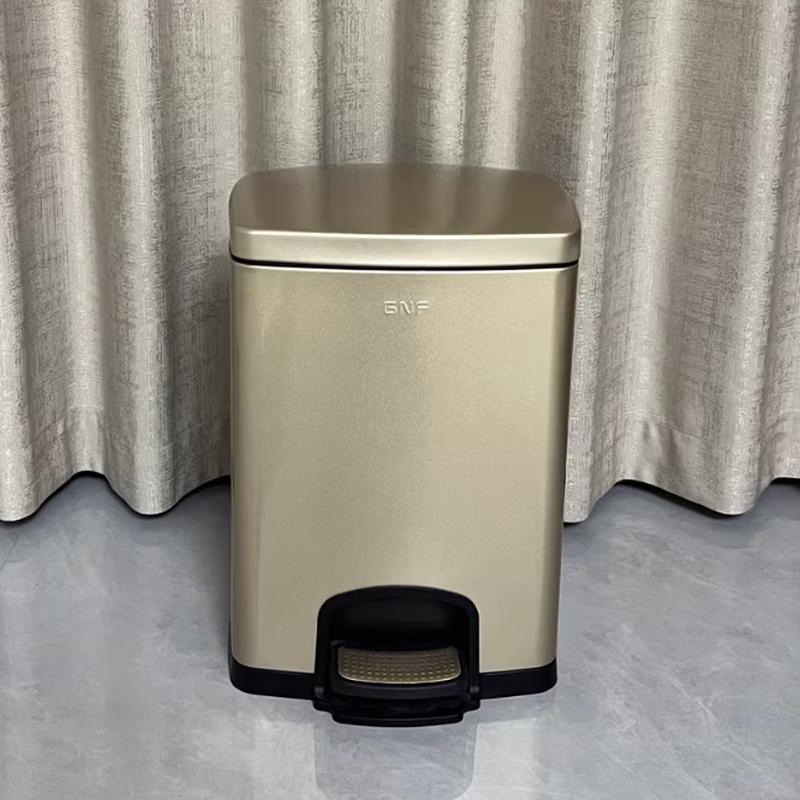 GUAIKEAI Stainless Steel Foot Pedal Trash Can
