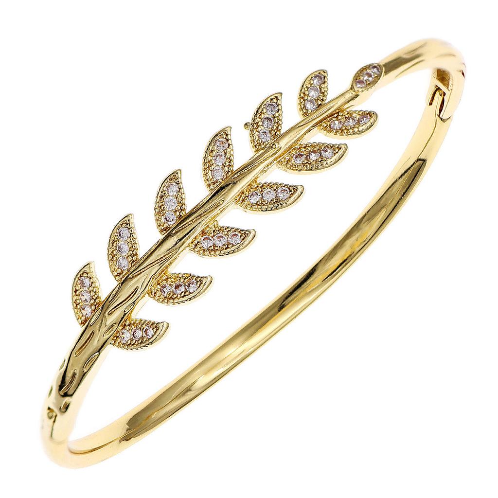 Luxury Hollow Rhinestone Open Cuff Bracelet For Women Elegant Versatile Metal Fashion Jewelry High End Accessory