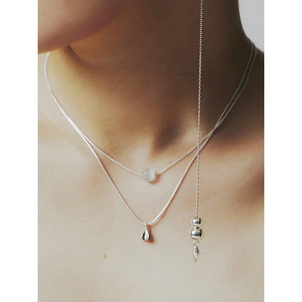 

Tuho Arrow Feather Necklace silver