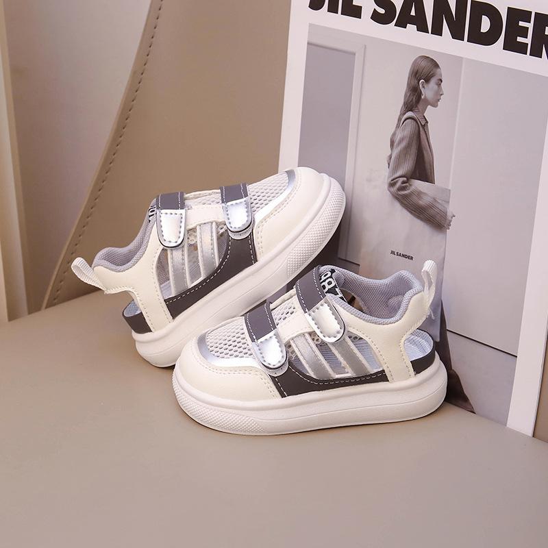 Baby Sandals Girls Summer 2025 New Baotou Sports Single Mesh Shoes Medium and Small Children Boys Beach Sandals