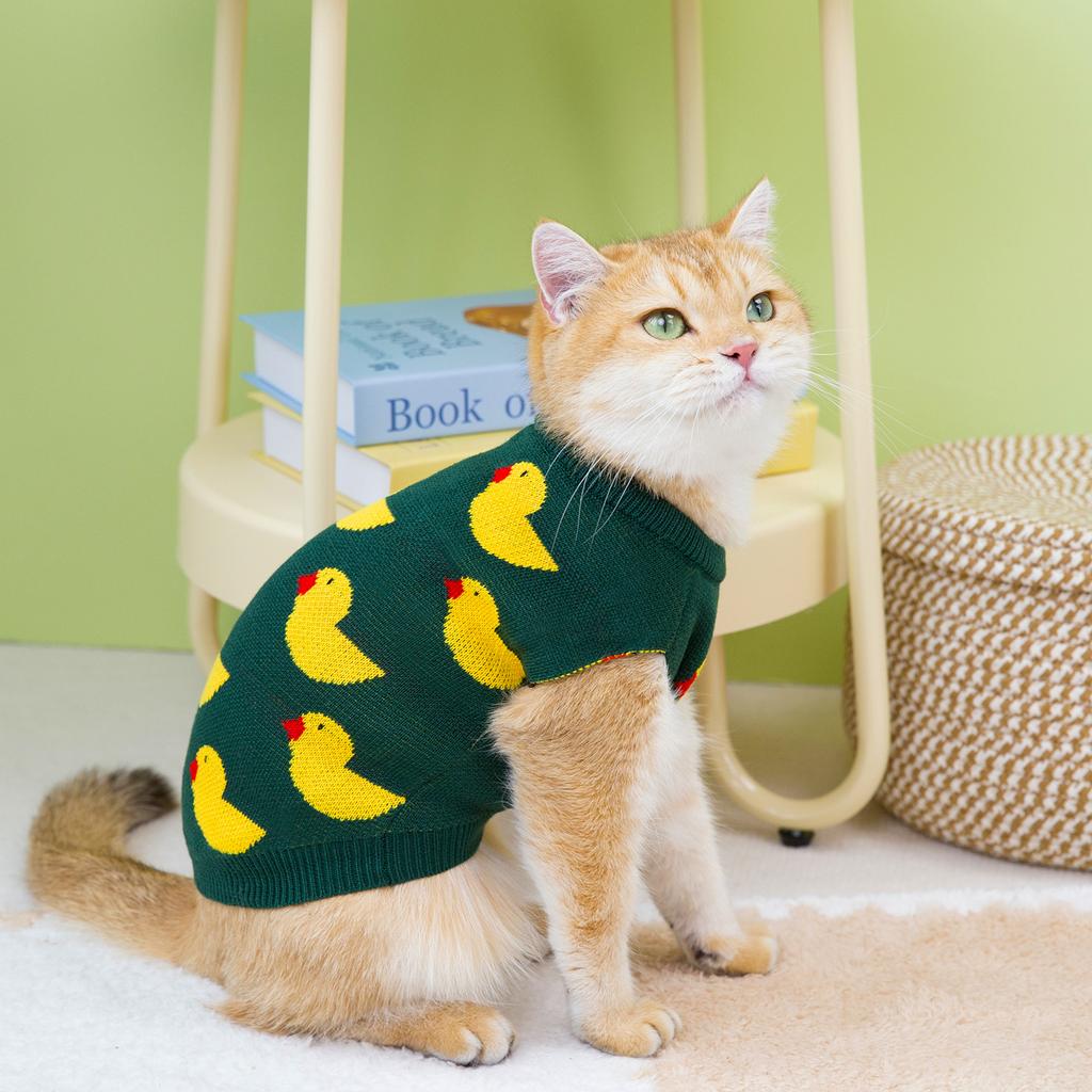 New Autumn and Winter Pet Clothes Cartoon Duck Pattern Cat Sweater Knitted Sweater Pullover Pet Sweater