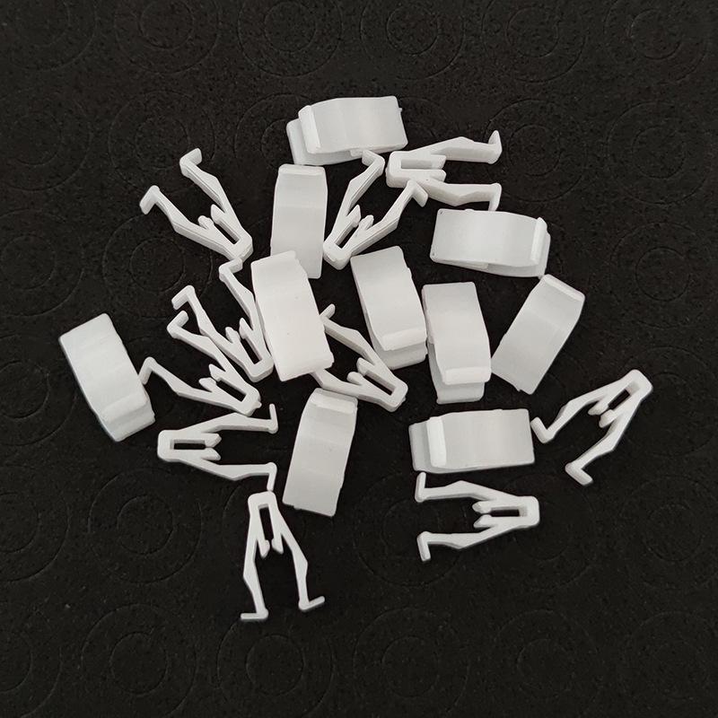 Mitsubishi & Mazda Dashboard Retaining Clip MQ907568