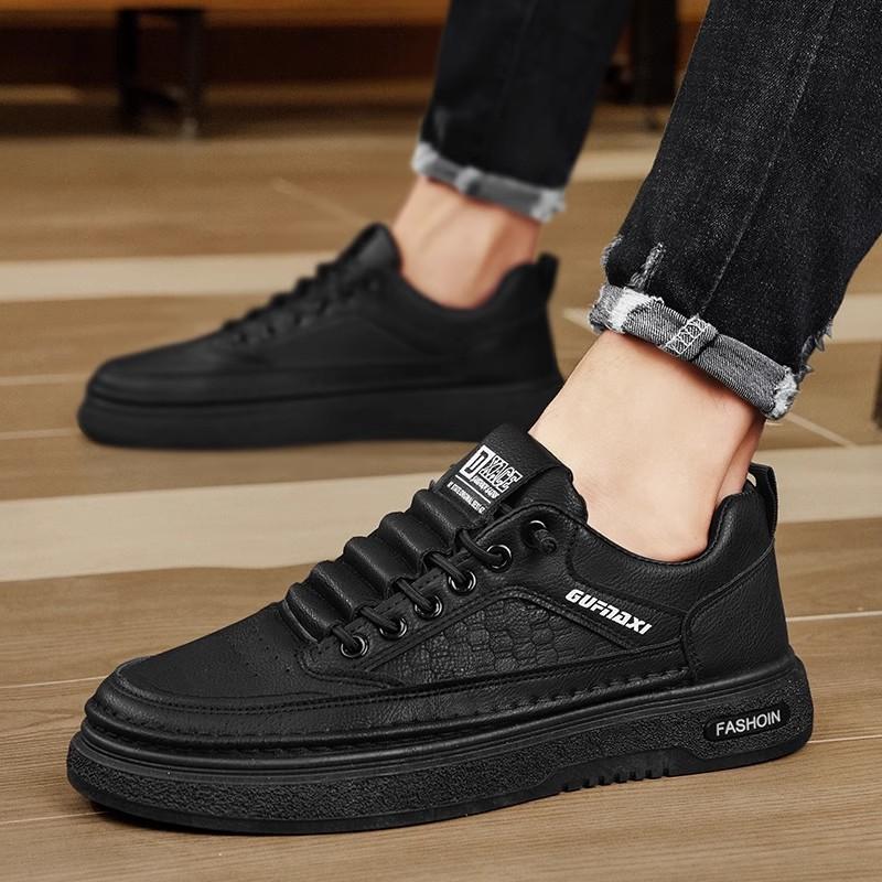Summer Breathable Casual Flat Shoes Lightweight Soft-soled Sports Black Trendy Shoes