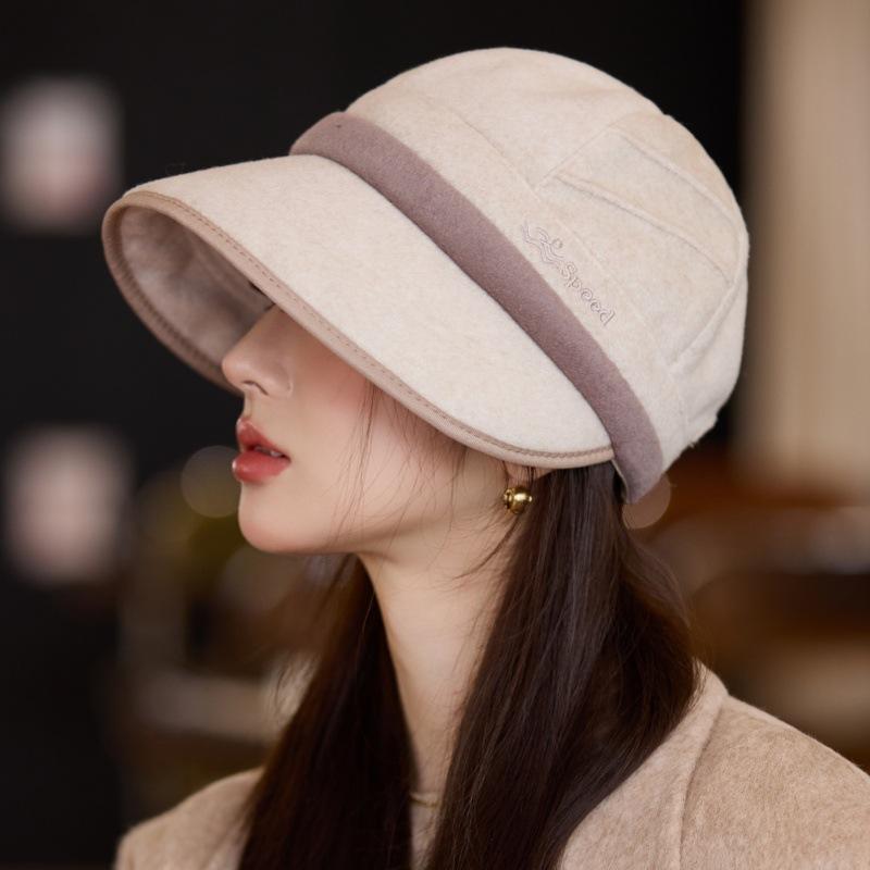 Autumn and Winter New Hat Women's Equestrian Hat Outdoor Windproof Warm Retro Newsboy Hat
