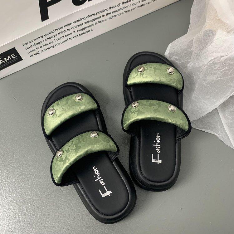 

French high-end thick-bottomed cool slippers for women s summer wear 2025 new fashionable versatile skirt gentle one-word drag 35