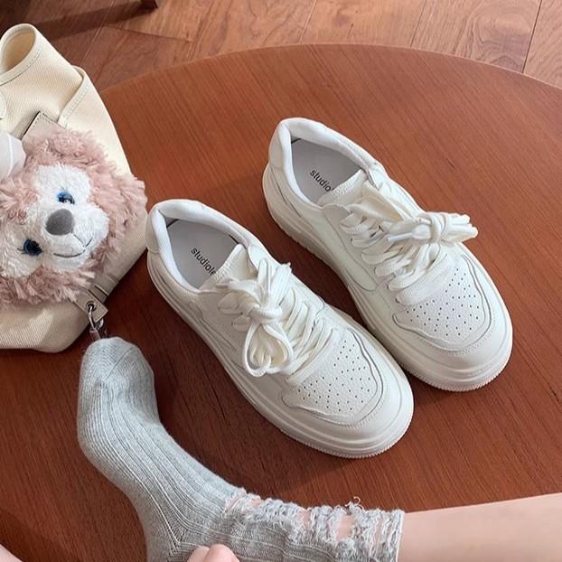 Grape Mother of the Same Style, Showing Long Legs and Reducing Age, Round Head Lace-up Board Shoes, Thick Soles Increase Height, Leather Little Whit