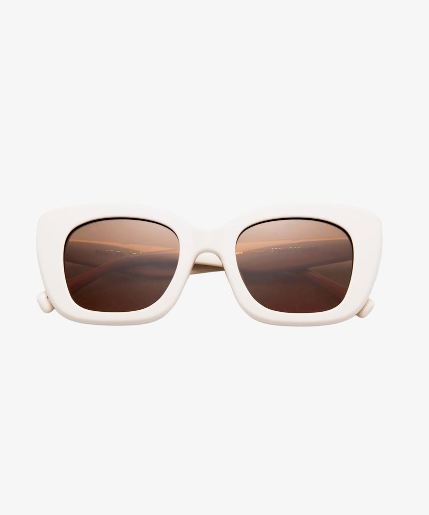 Seupeulingseuteulingseu Butterfly Shape Sunglasses Page 74 [Cream Ivory]