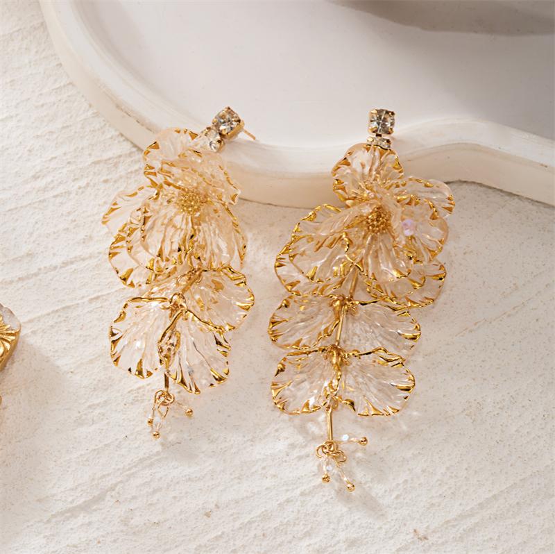 Elegant Acrylic Resin Flower Petal Drop Earrings for Women 3D Clear Floral Long Tassel Hanging Earring Wedding Party Jewelry