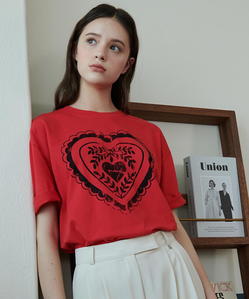 Eoboneoseu Heart Print T-Shirt [Red]