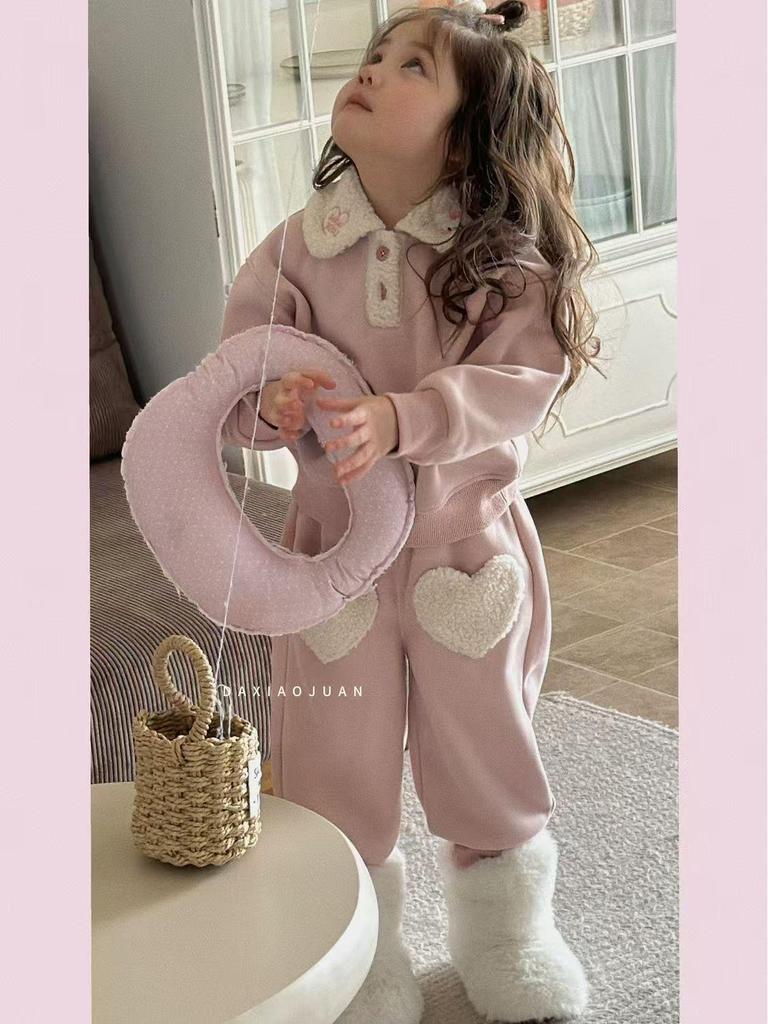 Girls' Pink Heart Fleece Two-Piece Set - 2025 Winter Fashionable Casual Outfit