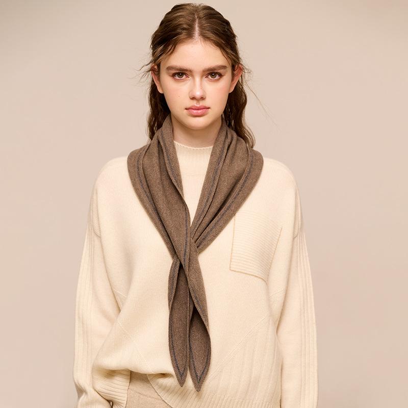 

New cashmere triangle scarf, air-conditioned room shawl, neck protector, cashmere scarf, women s knitted different-colored edge, and warm scarf. світло-сірий колір
