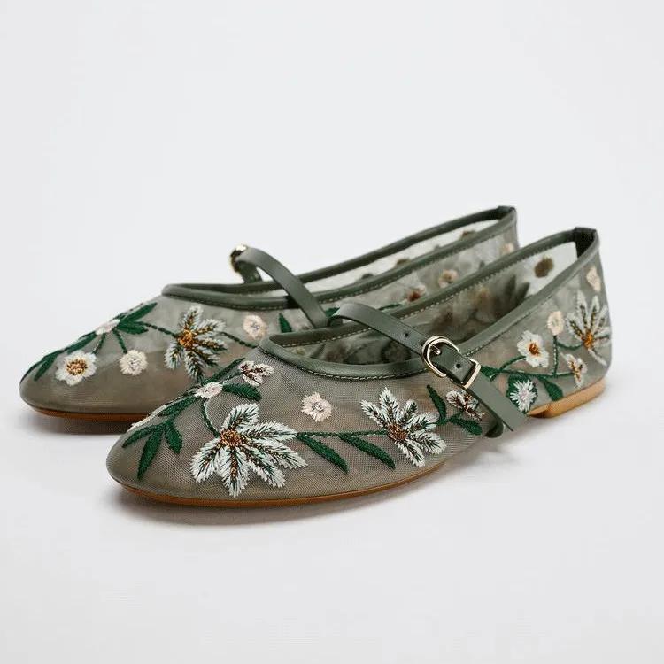 Fashion 2025 New Retro Flower Embroidery Mesh Ballet Flats for Women Plus Size Summer Fashionable Breathable Round Toe Mary Jane Shoes