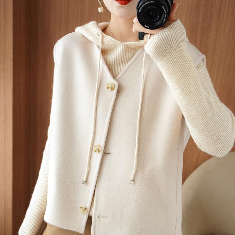 Women's Wool Blend V-Neck Vest: Petite Sleeveless Cardigan with Shoulder Pads, 100% Double-Faced Wool for Autumn & Winter.