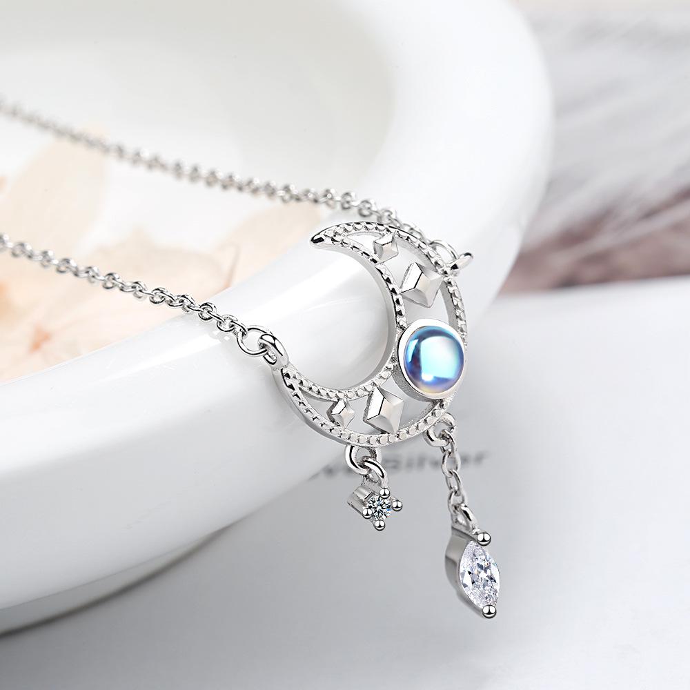 Colorful Moon Necklace: Fresh, Sweet Design - Short Clavicle Chain, Korean-Style for Students.