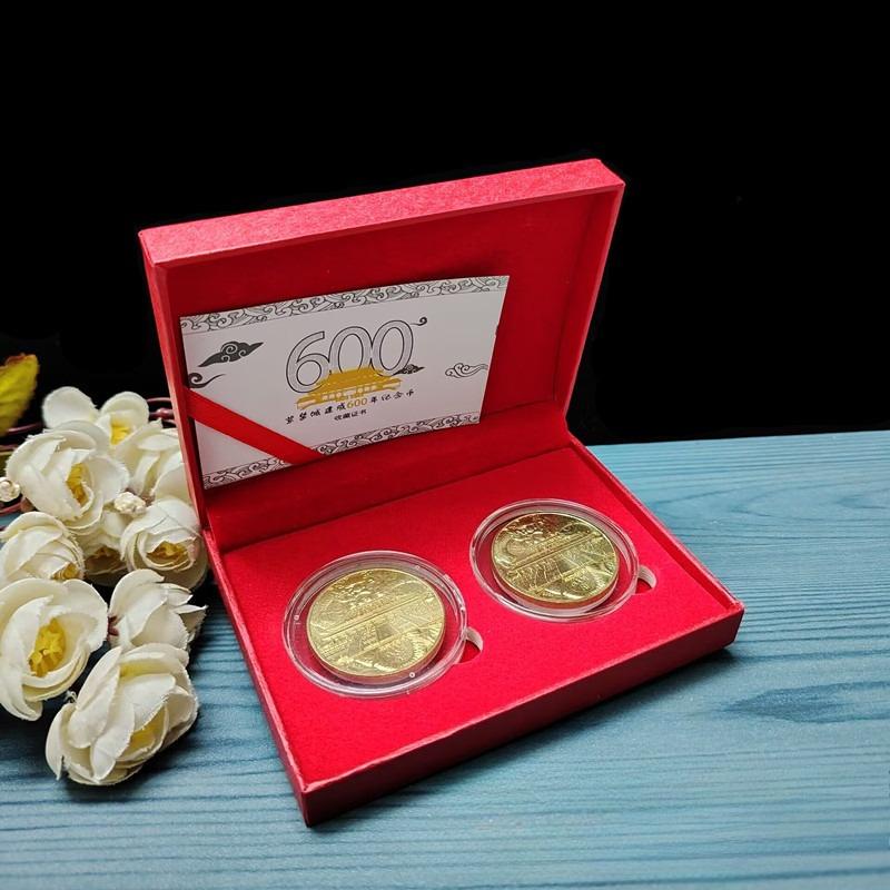 

In 2020, France issued commemorative coins for the 600th anniversary of the completion of the Forbidden City. The Forbidden City collects 2 coins