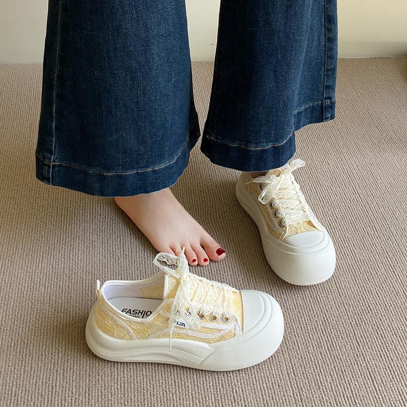 Lace Mesh with Skirt Platform White Shoes Women's 2025 Summer New Versatile Casual Height Increase Breathable Student Board Shoes