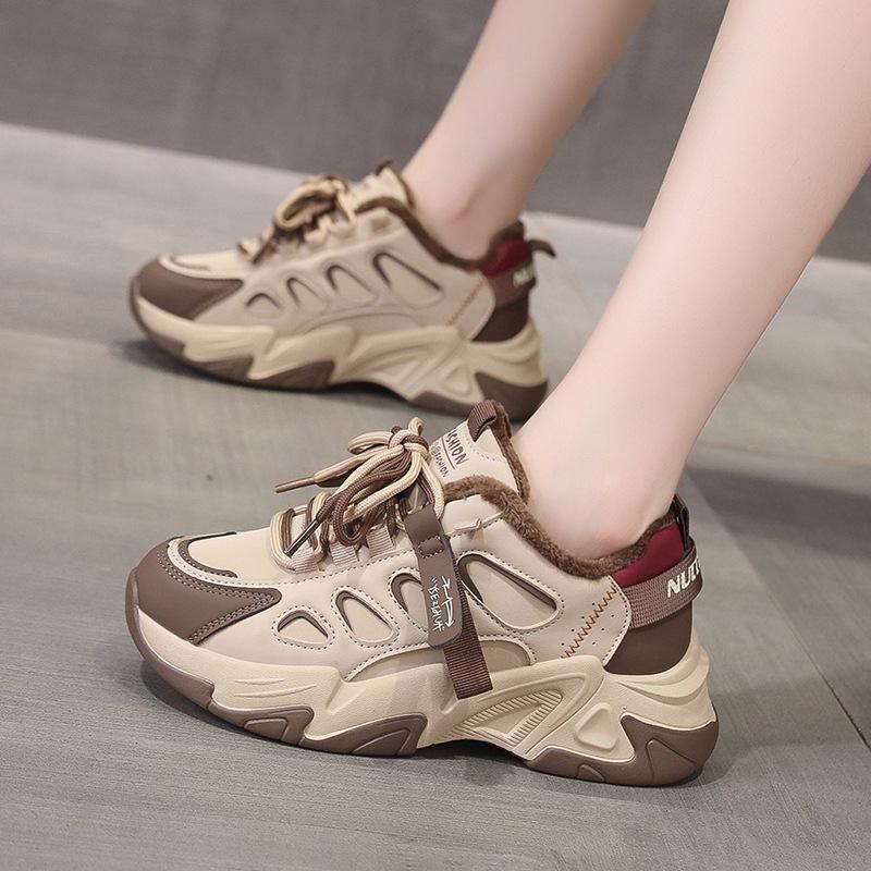 Platform dad shoes 2025 new models show feet small autumn and winter new models velvet versatile sports casual retro running shoes women