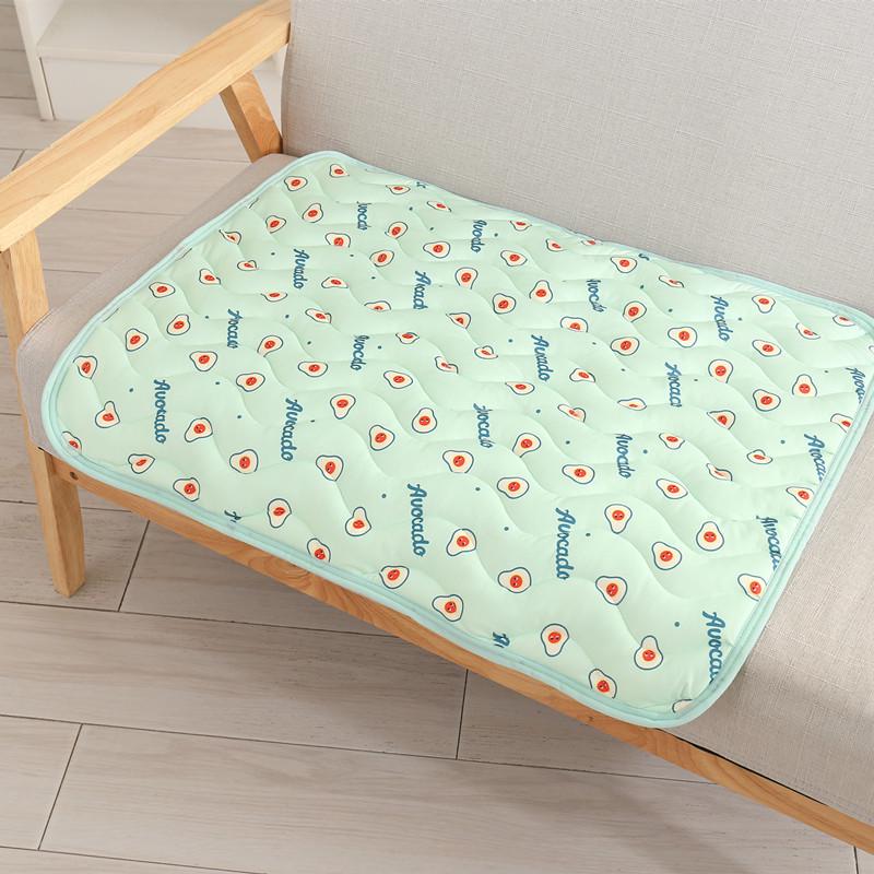 2025 Summer Cooling Mat: Breathable Ice Silk Pad for Bichon Dogs