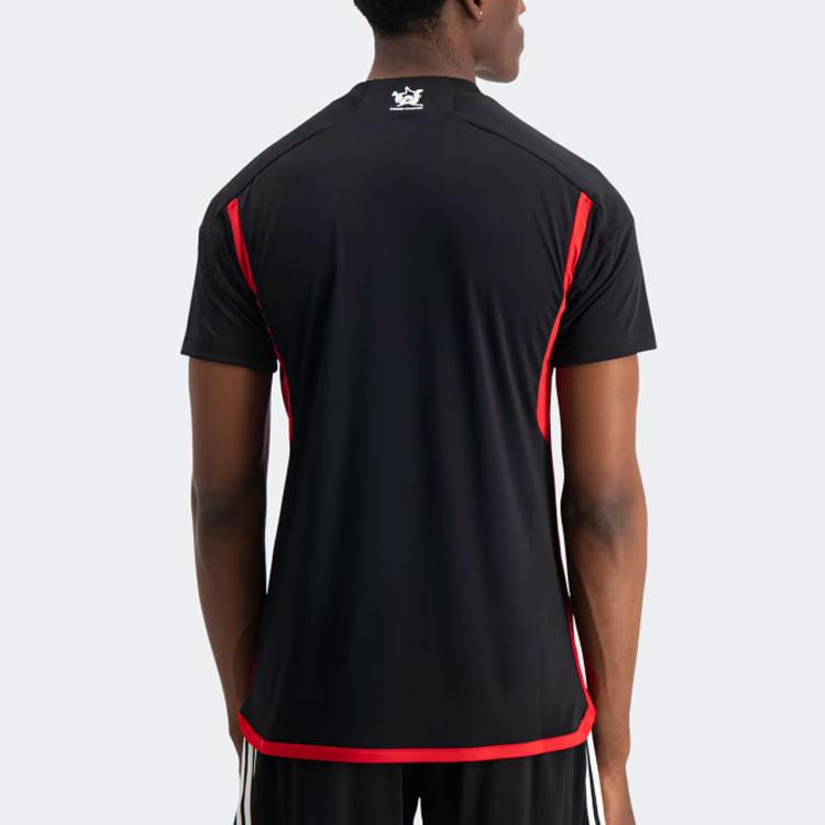 adidas Fußballtrikots Herren Schwarz Moderate Gerade Passform IA7112
