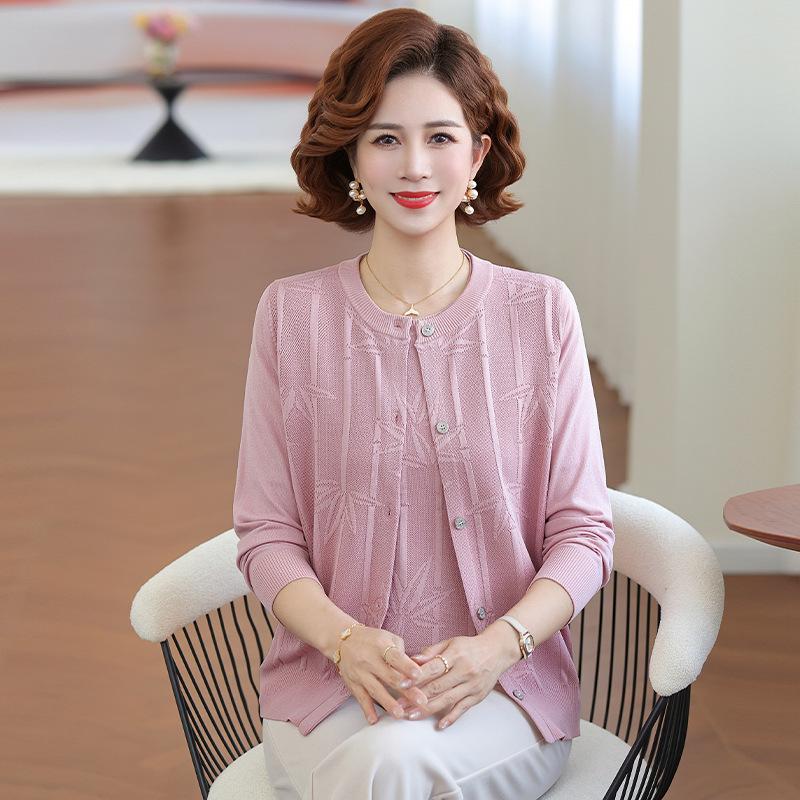

Mom s Spring Knit Cardigan Set: Stylish, Age-Reducing Two-Piece for Middle-Aged and Elderly, Perfect for Spring and Autumn Elegance. 4XL (Recommended 145-160 jin) розовый
