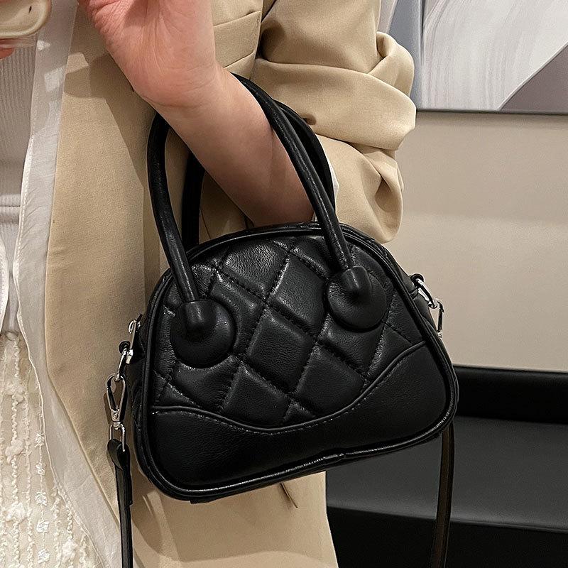 Stylish Simplicity and High Sense Diamond Portable Boston Bag Niche Casual Temperament Versatile Solid Color Messenger Bag