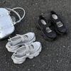 Încălțăminte pentru femei – Adidaşi