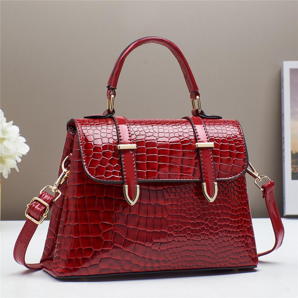 Minimalist Pu Small Square Bag With Zipper Closure For Office And Casual