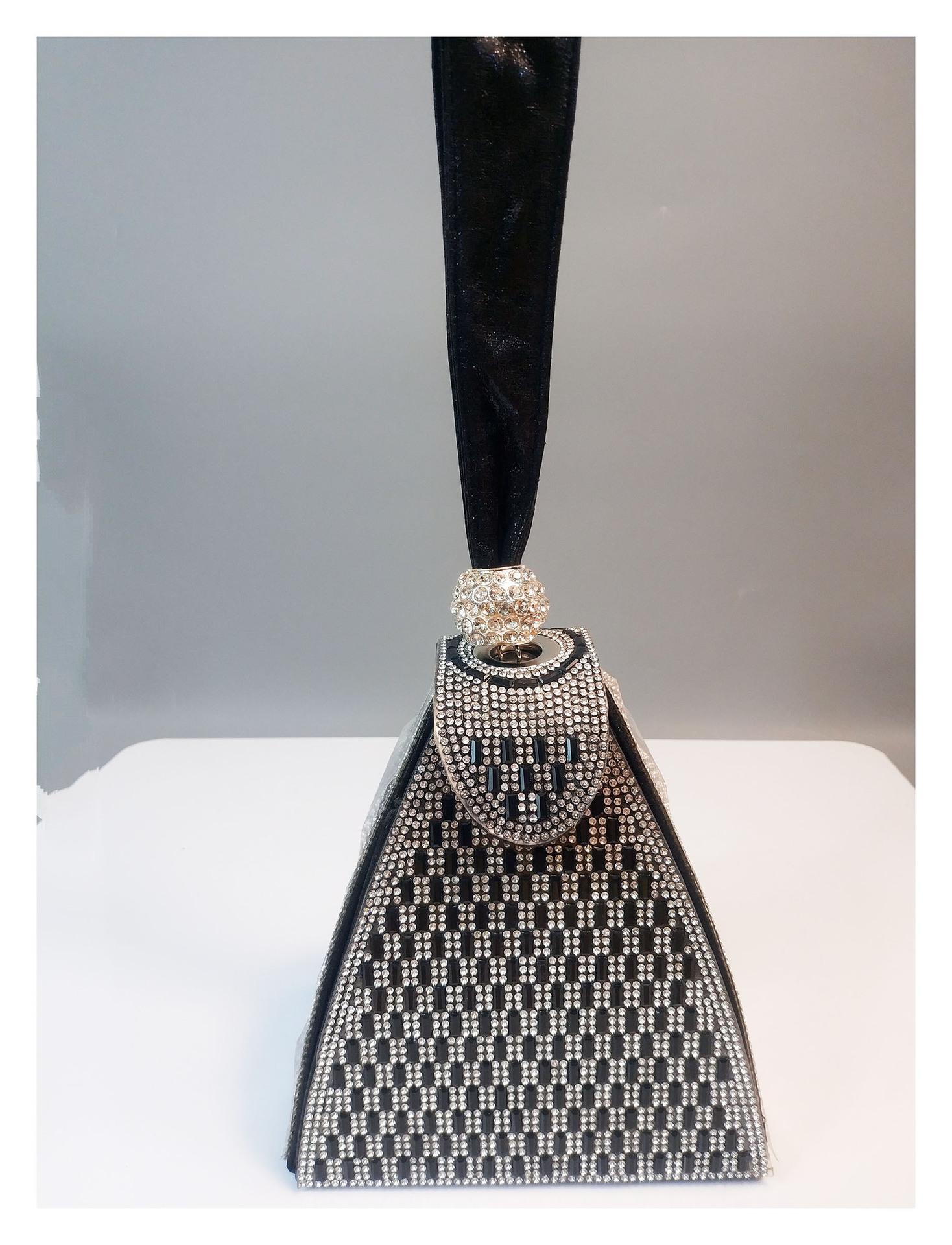 

Women s bag new geometric water diamond clutch bag handbag fashionable versatile trendy one чёрный