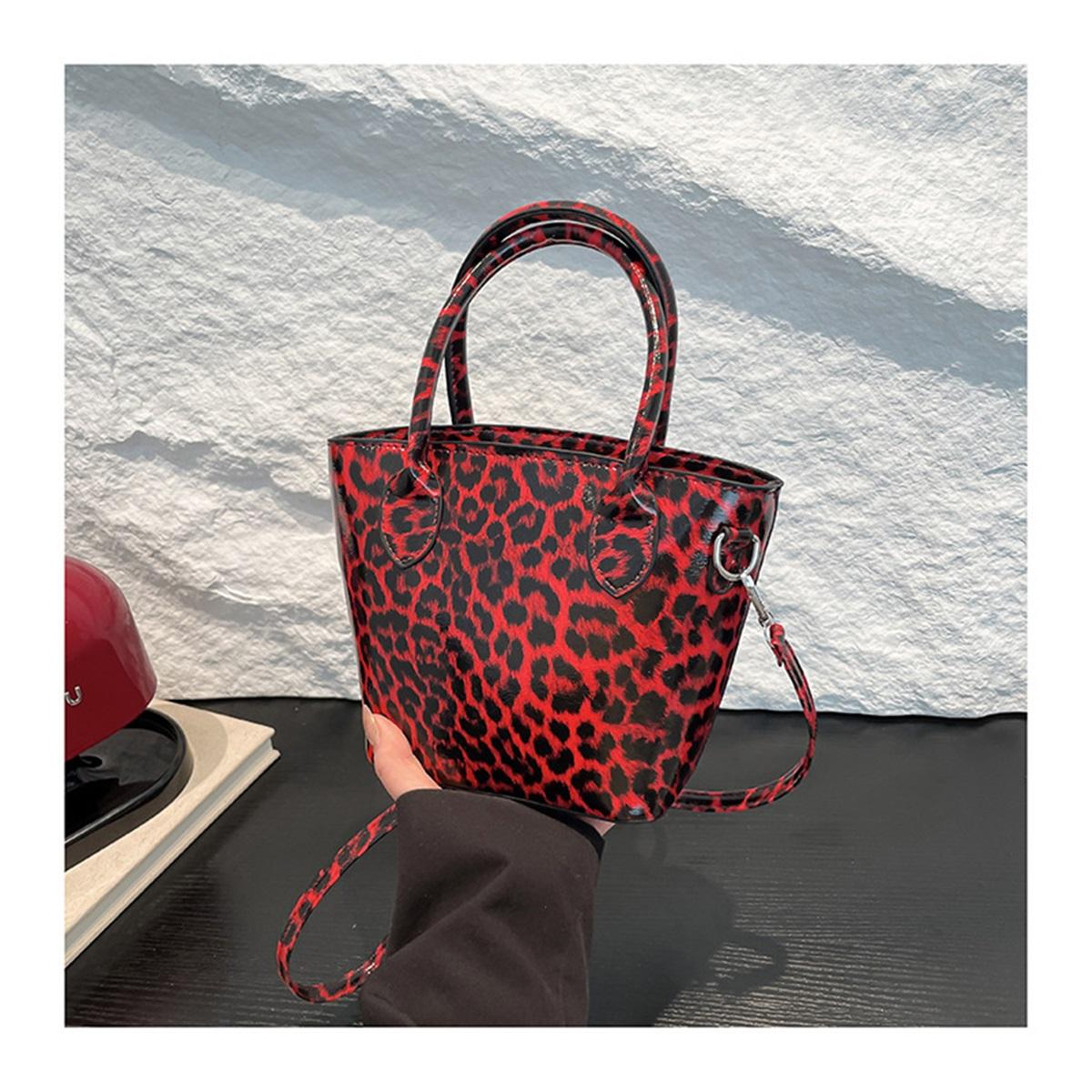 

Fashion Trend Leopard Personality Texture Simple Style Crossbody Shoulder Handbag Bucket Bag Female красный