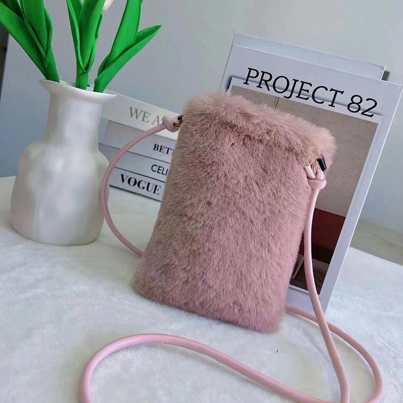 Women Plush Mobile Phone Bag  Mini Crossbody Bag Travel Walking Shopping Bag Winter Diagonal Coin Lipstick Earphone Bag