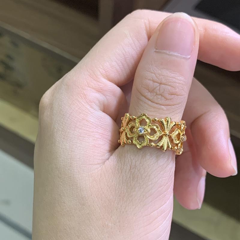Italian Craft Geometric Hollow Clover Ring Female, Court Vintage 18K Gold Diamond Ring