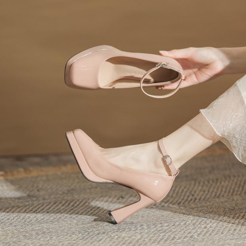 Fashion Women's 2025 Autumn New Style High Heels French Style Red Evening Warm Single Shoes Thick Heeled Mary Jane Shoes Marriage Shoe
