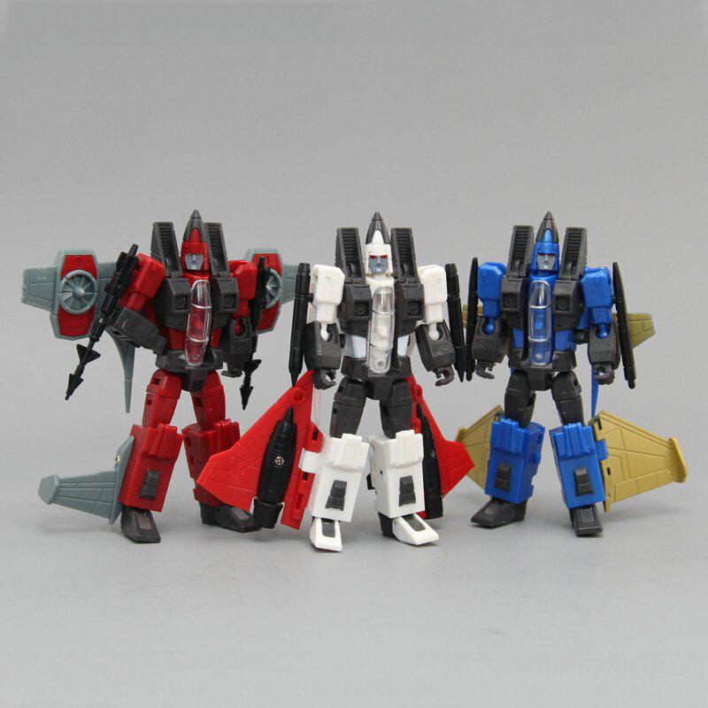 

PT-F15 Fighter Squadron G1 Transformable Toy Model - Small Aircraft with Three-Pointed Nose and Animation Flying Feature.