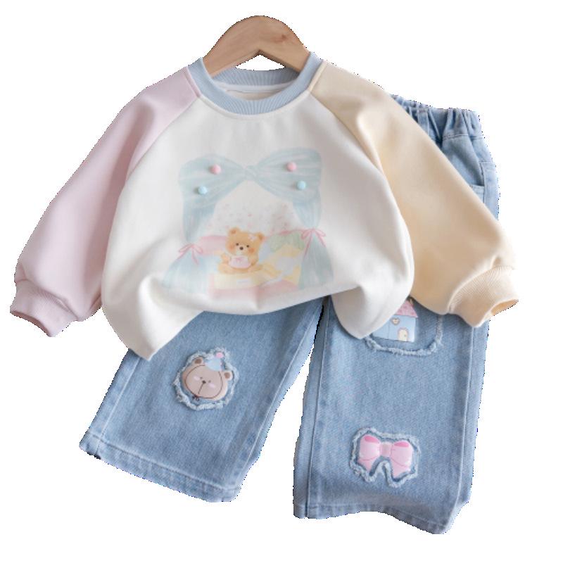 Mädchen Herbst Farbblock Bär Sweatshirt & Bestickte Weitbein-Jeans Set