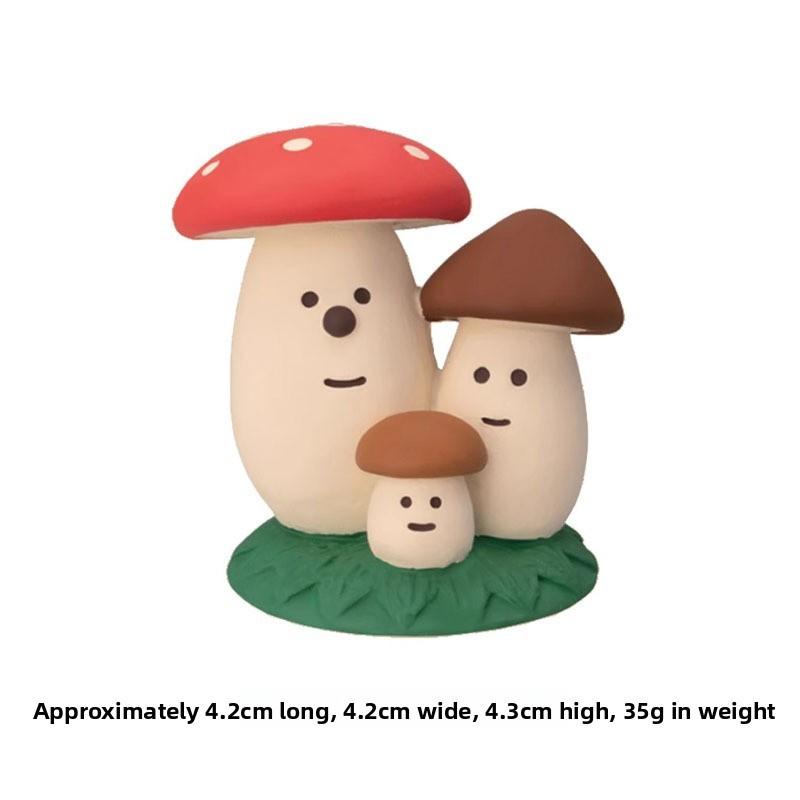 Christmas Resin Art Toys With Festive Mushroom And Cat Designs For Gift Giving