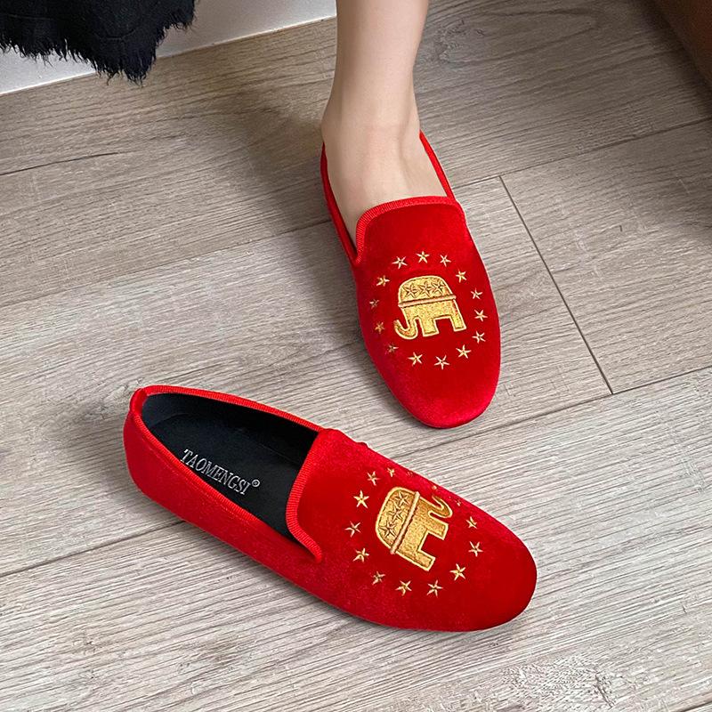 Fashion Women Flat Boat Shoes Fashion Suede Leather Embroidery Girl Slip-on Loafers
