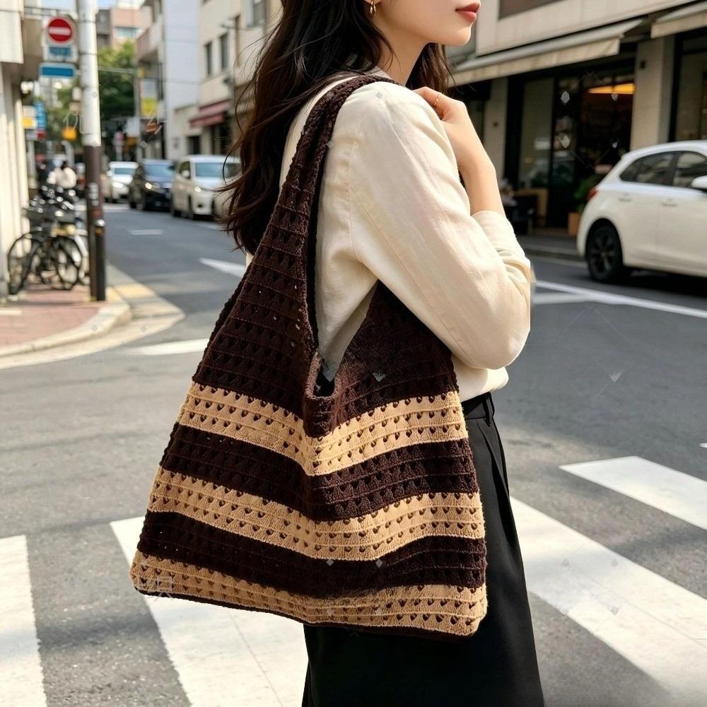 Fashion Hollow Out Stripe Crocheted Tote Bag Woven Fabric Bohemian Style Beach Tote Bag Handmade Summer Vacation Bag For Women