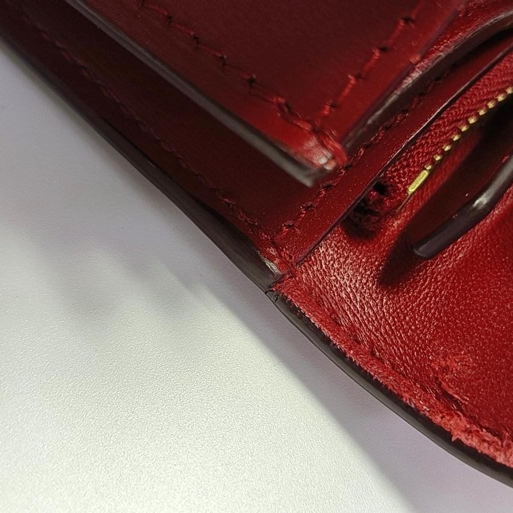 [Pre-Owned] Classic Box Solid Color Commuter Gold Buckle Polished Cowhide Handbag Tofu Bag Square Bag Shoulder Bag Crossbody Bag - Very Good #1IGPV77