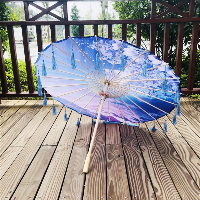 Traditional Hanfu Umbrella with Tassels for Women's Costumes and Children's Photoshoots