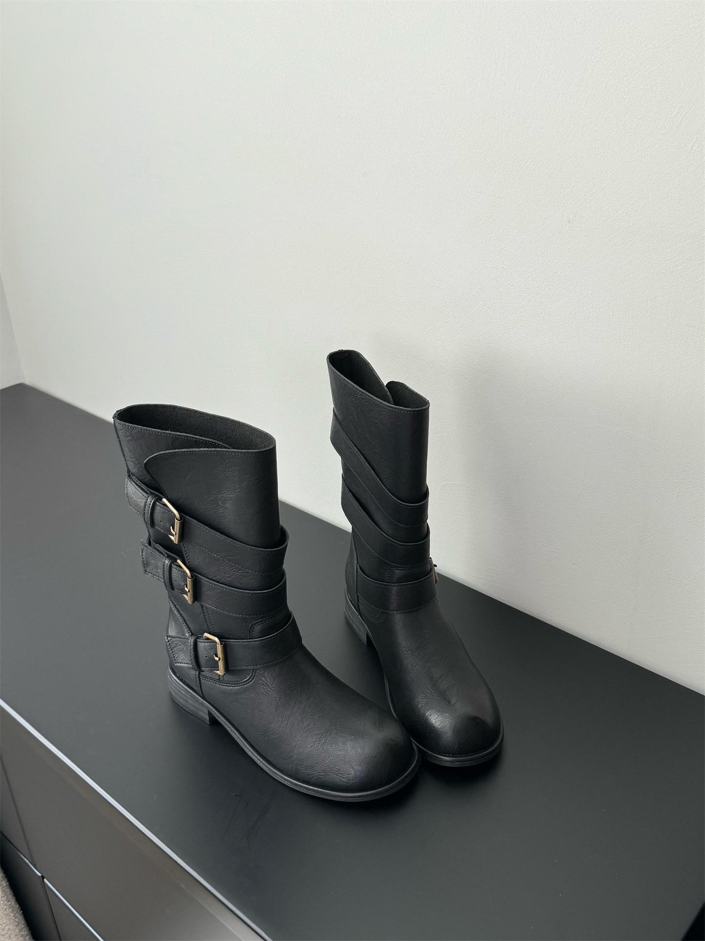 

Coarse heel retro suede with skirt short boots Martin boots women s shoes 2025 spring and autumn single boots slim medium tube knight boots 35