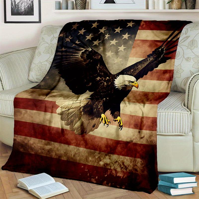 Eagle Print Fleece Blanket - Majestic Flannel Throw for Sofa/Bed, Soft , Adventure-Themed Gift for Outdoor Lovers & Travelers