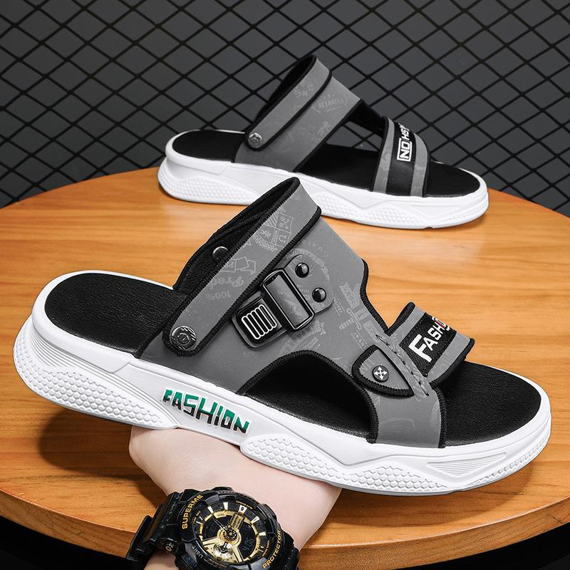 

Slippers men s 2025 summer new men s personalized design sense outdoor leather surface soft bottom shock absorption casual sandals 44 серый