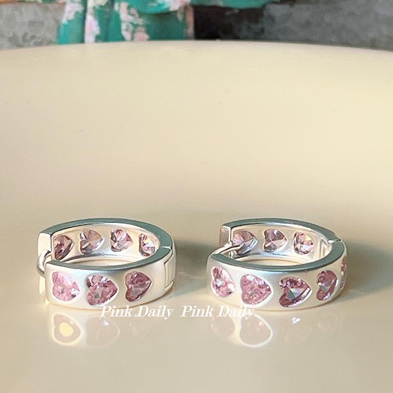 

2024 New Design Sense Pink Zircon Heart-Shaped Earrings For Woman Party Sweet Fine Zircon Gift розовый