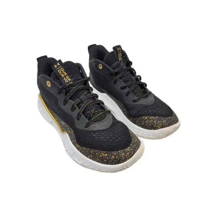 Under Armour  Flow Breakthru 2 Black Gold Women Sneakers White 3024594-002