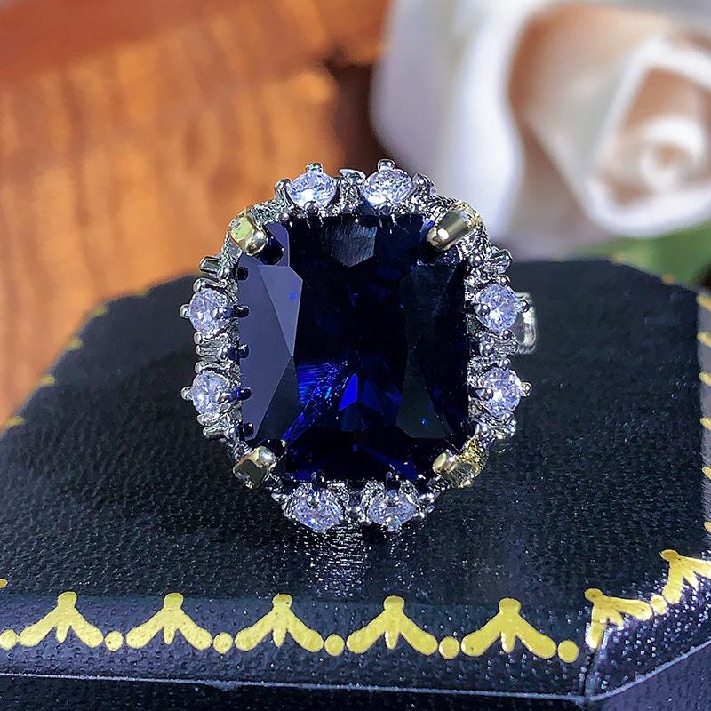 Autumn and Winter New Ring Back Cover Jewelry Red Sapphire Open Ring Fashion High-end Women's