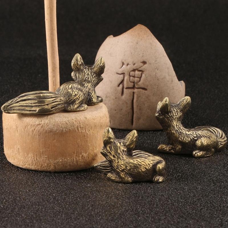 Metal Foxes Sculpture Antique Animal Miniature Statue Desk Ornament for Study Office Home Decoration Cultural Gift